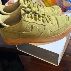 Nike Men's Olive Green Sneakers